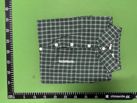 Short-Sleeve Plaid Shirt