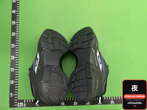 Black Sneakers