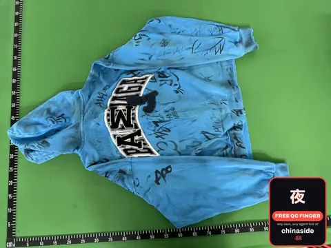 Manchester United Graffiti Distressed Hoodie