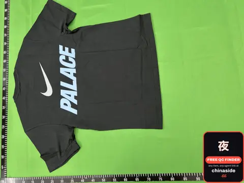Palace x Nike T-Shirt