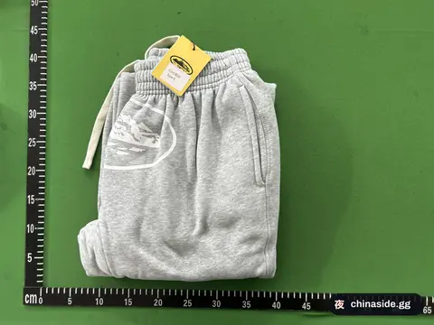 Round Devil Island Heather Gray Pants
