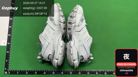 Link1 Track Light-Up Shoes
