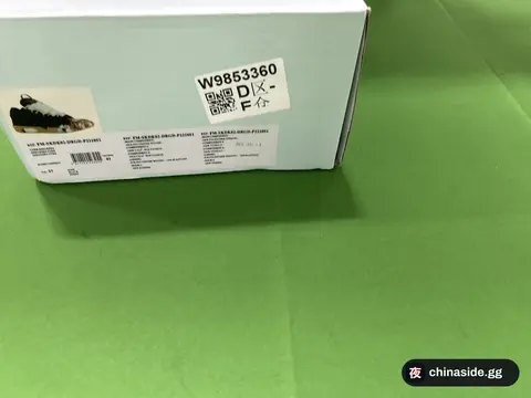 LN Leather Stitching Sneakers