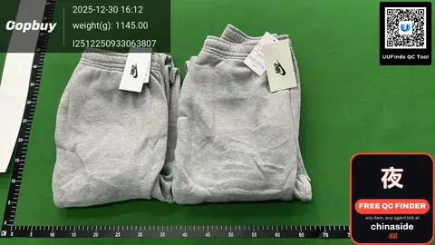 Nike Classic Cropped Sweatpants