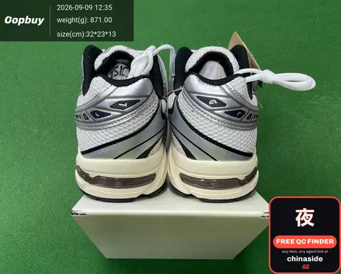 Running Shoes