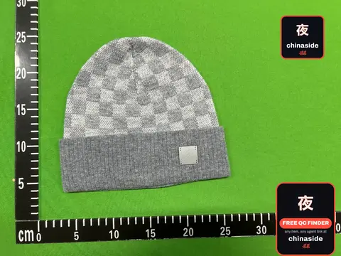 Chessboard Brimless Wool Fleece Hat